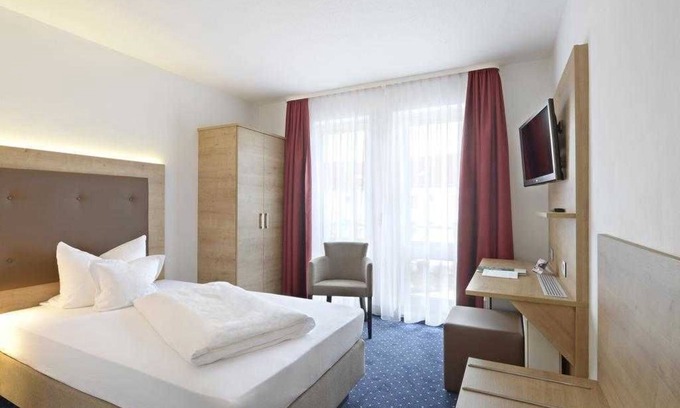 Ebersberg District House | Single room - Hotel Poinger Hof