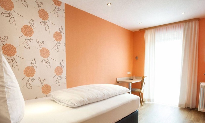 Winterspelt House | Single room, shower / WC, comfort - Hotel-Restaurant Haus Hubertus