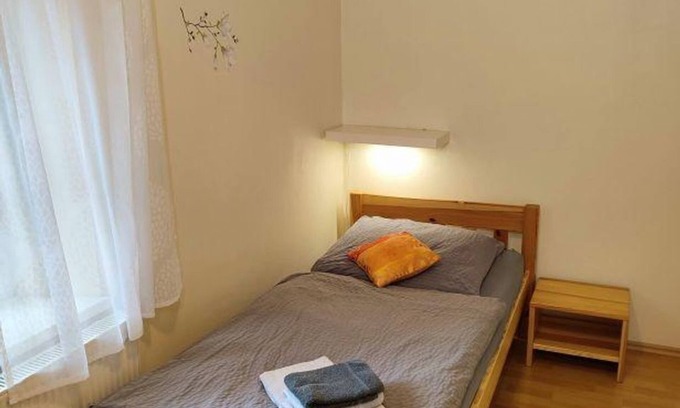 Kreuzweiler Bed & Breakfast | Single room shower/WC - Thorn Castle