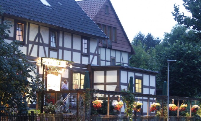 Hann. Muenden Apartment | Single room with shower /toilet, incl. Breakfast - Landgasthaus zum Krug