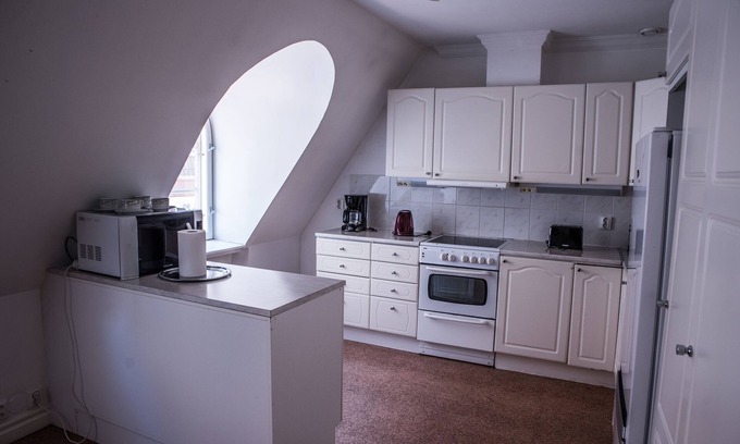 Old Town House | Single Room with shared facilities - Old Town