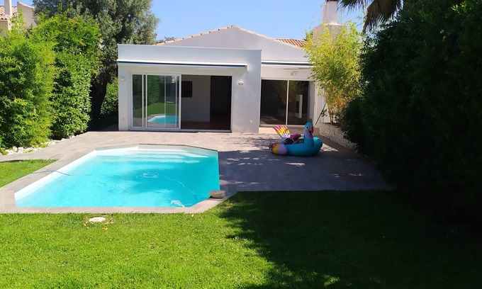 Perols House | Single-storey family home with swimming pool - 5 mins from beach by car