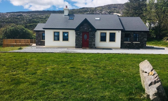 Caherdaniel Cottage | Siobhan's Luxurious Cottage