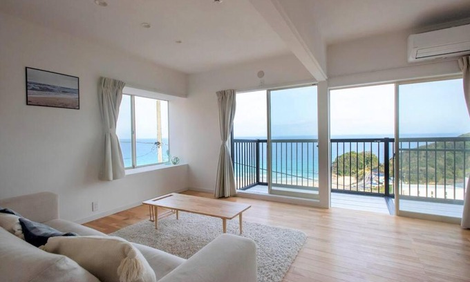 Shirahama House | Sirahama Beach House