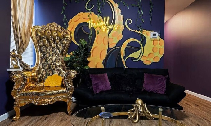 North Philadelphia East Apartment | Siren's Cozy Cove w/Adult Playroom in Center CITY