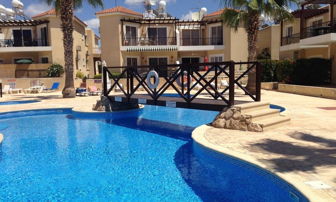 Universal Apartment | Sirena Sunrise