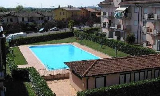 Lugana Apartment | Sirmione near the thermal baths apartment in a residence with swimming pool