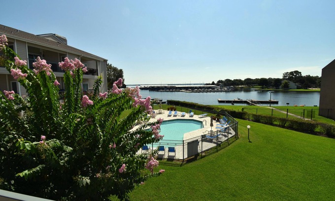 Walden on Lake Conroe Condo | Sit back, relax and enjoy resort-style amenities