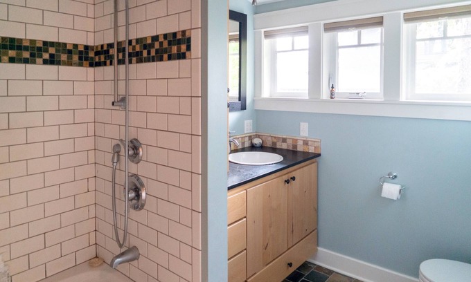 Sitka House | Sitka Bungalow