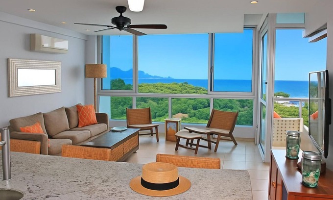 Playa Coronado Condo | Sitting Pretty at the Beach! Coronado Bay 2 bed/2 bath, east facing Sunrise side