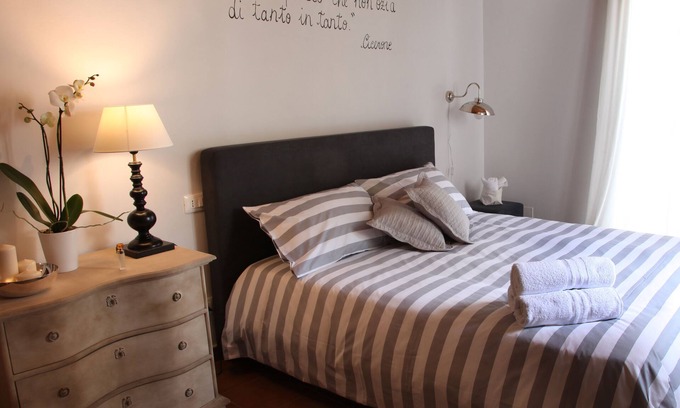Albergheria Apartment | Six apartments with garden in the old town.