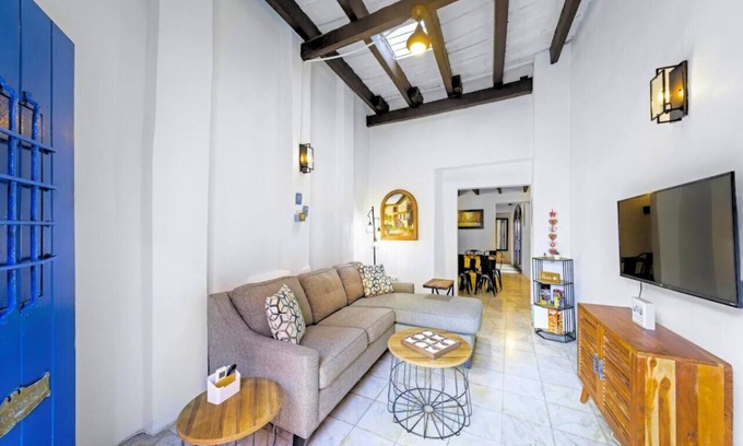 Puerta de Tierra Villa | SJB-Iconic Spanish Colonial 1 Bedroom Old San Juan