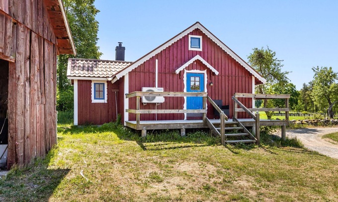 Kalvsvik House | Skärvudde Torpet by Interhome