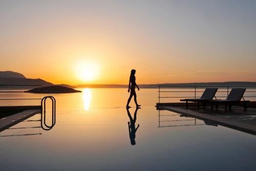 Plaka Villa | SK Place Luxury Seafront Villas Chania
