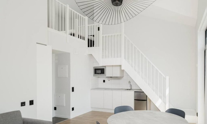 Lidingo Apartment | SK67 Stylish and Full Equipped loft with free parking