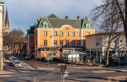 Norra Skara Hotel | Skara Stadshotell