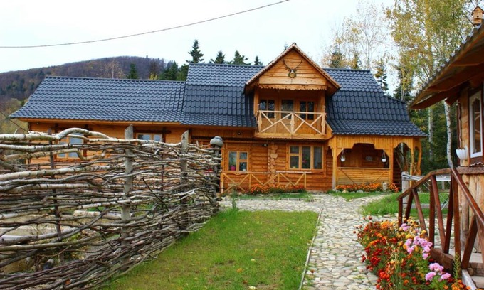 Myhove House | Skhovanka Dovbusha