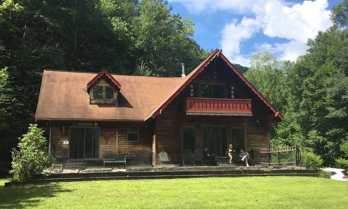 Oliverea House | Ski Belleayre, Hunter or Windham - The Secluded Chalet, fire place, 4 bed/2 bath