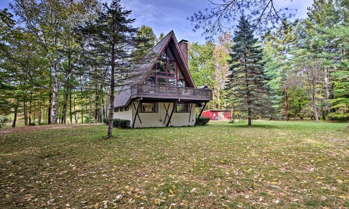 Bartlett Cabin | Ski Chalet on Saco < 2 Mi To Attitash Resort!