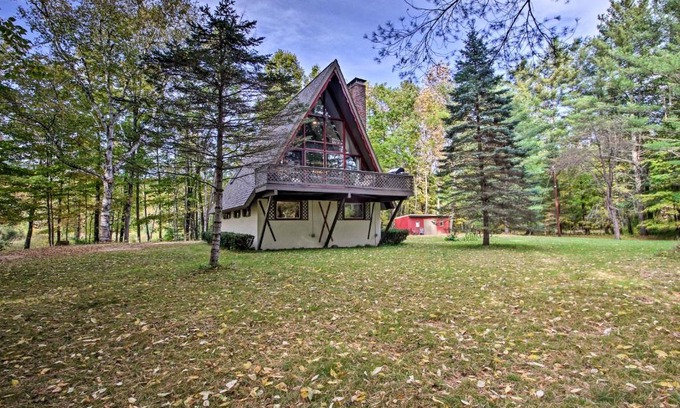 Bartlett House | Ski Chalet on Saco Less Than 2 Mi To Attitash Resort!