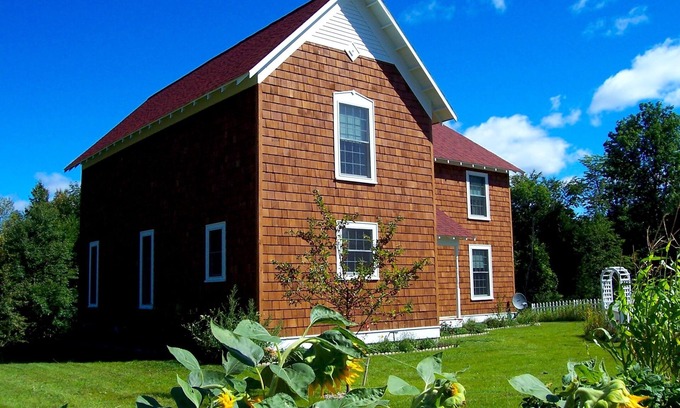 Arcadia House | SKI CRYSTAL! Floating Aqua-PLay-Mat! PONTOON BOAT! Kayaks! NEW WIFI! Gameroom!