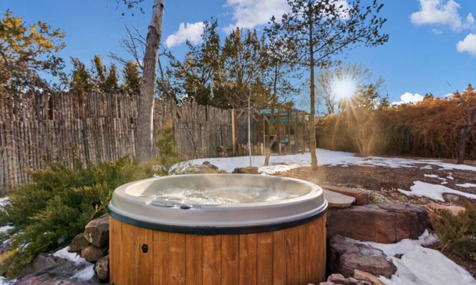 Tesuque Apartment | Ski Discounts! Tesuque Getaway w/Hot Tub