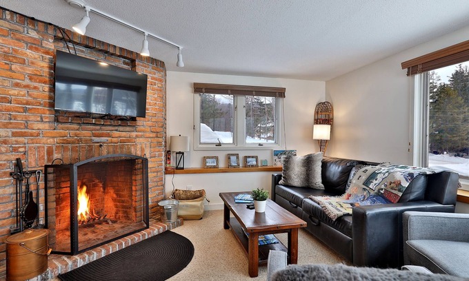 Central Vermont- Killington Condo | Ski Hard or Die Trying at Fall Line with Mountain Views