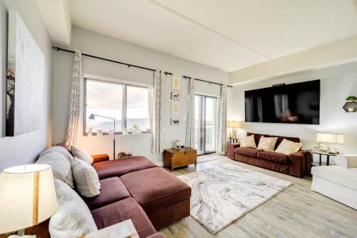 Sugar Mountain Apartment | Ski, Hike and Explore Cozy Condo in Sugar Mountain!