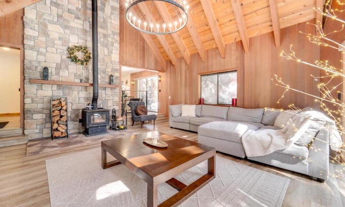 Pla-Vada Woodlands House | Ski, Hike and Fish Cabin with Deck in Soda Springs!