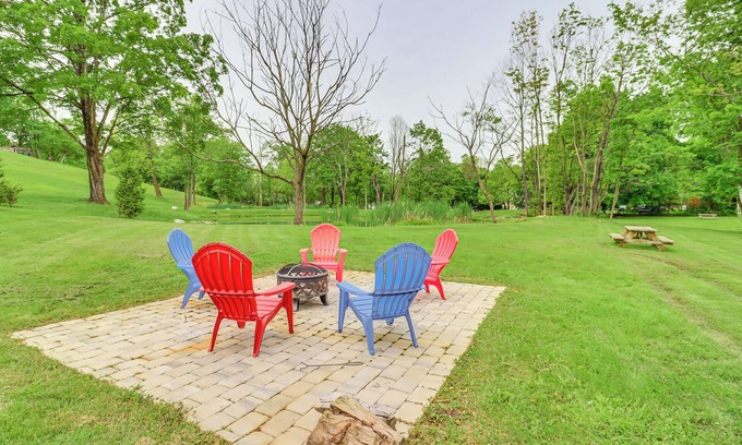 Saylorsburg House | Ski, Hike & Fish: Pet-Friendly Home in Saylorsburg