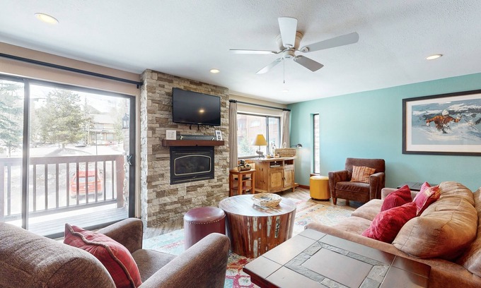 Four O'Clock Condo | Ski-in 2nd-floor condo with hot tubs, heated pool, gym, & grills