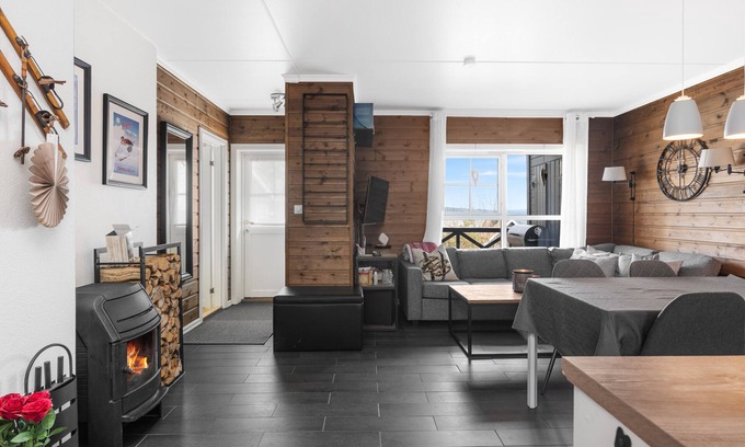 Grondalen Apartment | Ski-In Mountain Retreat in Trysil – Cozy Apartment for 6