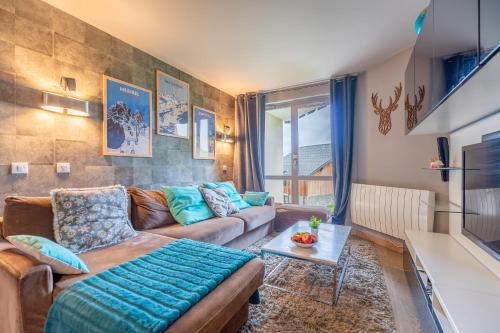 Val-Thorens Apartment | Ski In-Out - Heart of Val Thorens Spacious 8 Guests Apartment, WiFi 303