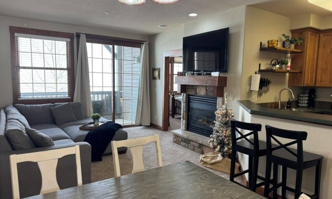 Granby Condo | Ski-in/Ski out 2-bedroom family-friendly condo in peaceful Granby with WiFi