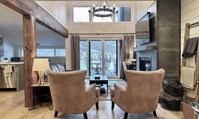 East Village at Copper Condo | Ski-in, Ski-out - 3BD 2BR - Copper Mtn Resort - HotTub