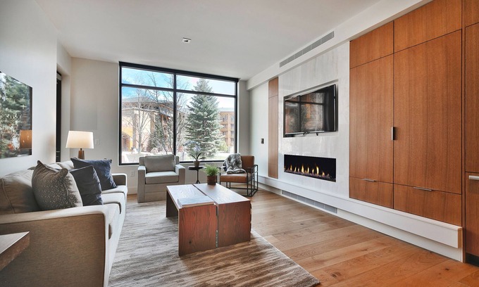 Park City Condo | Ski-In/Ski-Out at Canyons Village - Pool/Hot Tub