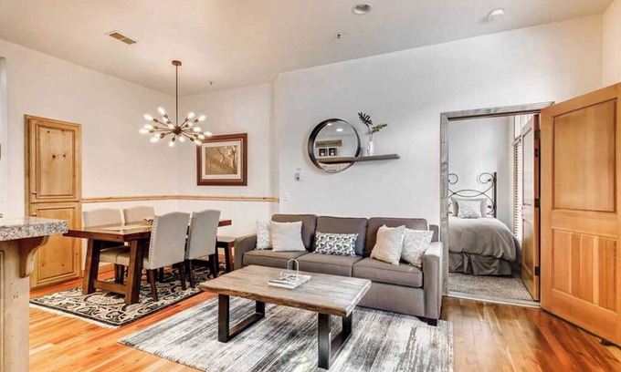 Downtown Park City Condo | Ski-in/Ski-out Condo next to the Town Lift