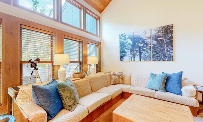 Londonderry Condo | Ski-in/ski-out, dog-friendly condo with 2 decks & fireplace - steps to lifts
