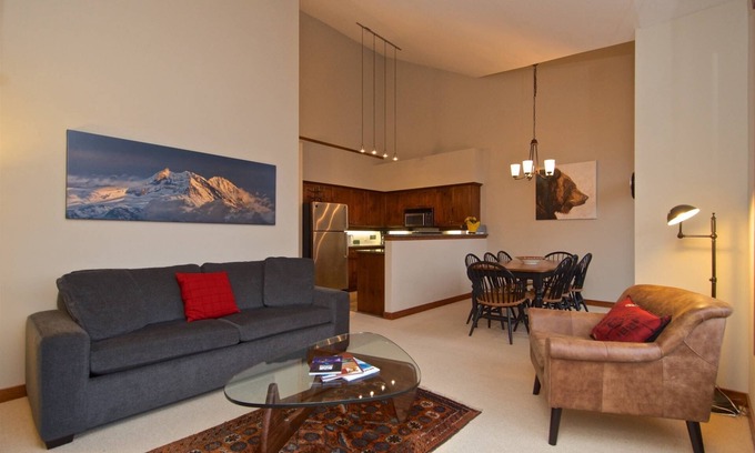 Nordic Estates House | Ski in/Ski out Mountain Views! Spectacular VIEWS, 3 level executive townhouse, FREE parking
