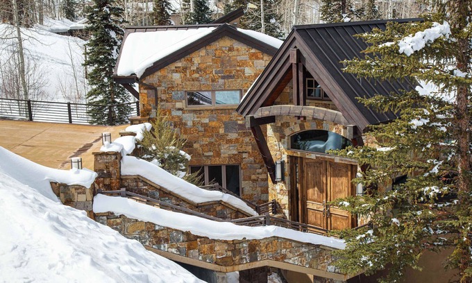 Snowmass Village House | Ski-In/Ski-Out Luxury with Stunning Rooftop Views