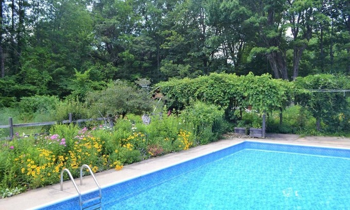 Henniker Apartment | Ski Minutes Away & Pool Onsite