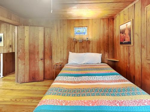 North Glade Hills House | Ski Shore