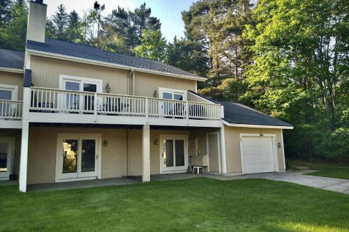 Harbor Springs House | Ski & Tee Boyne Highlands Townhouse