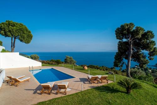 Agia Paraskevi Villa | Skiathea Villas
