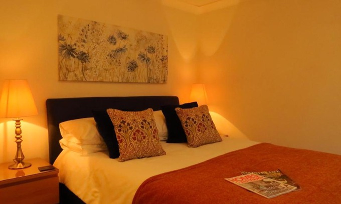 Gawcott Bed & Breakfast | Skies Call Bed & Breakfast
