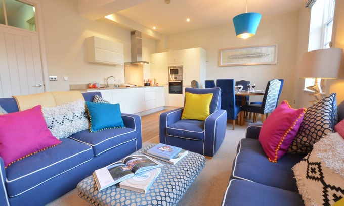 Aldeburgh Cottage | SKIMMING STONES, ALDEBURGH, family friendly in Aldeburgh