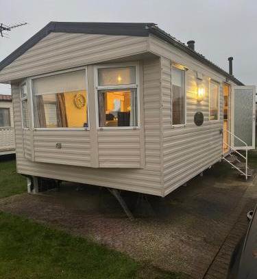 Mappleton Resort | Skipsea Sands Caravan Hire 8 Berth With Air conditioning