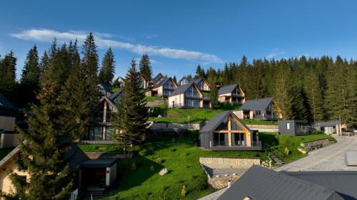 Yablunytsya Ski Chalet | SKOGUR - Home & Resort