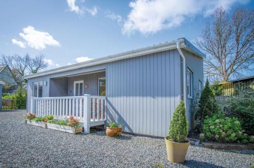 Jameston Apartment | Skomer Lodge - 2 Bedroom Lodge - Manorbier