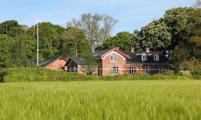 Kolt Hasselager Bed & Breakfast | Skovlide Beautiful Farmhouse